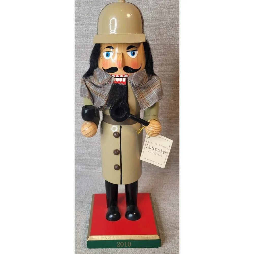 Vintage Target Wood Nutcracker Sherlock Holmes Inspector Limited Edition Nice